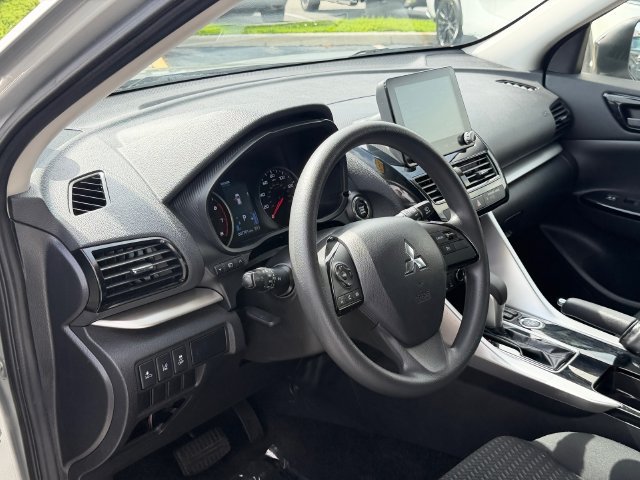 Used 2024 Mitsubishi Eclipse Cross LE AWD/4WD image 10