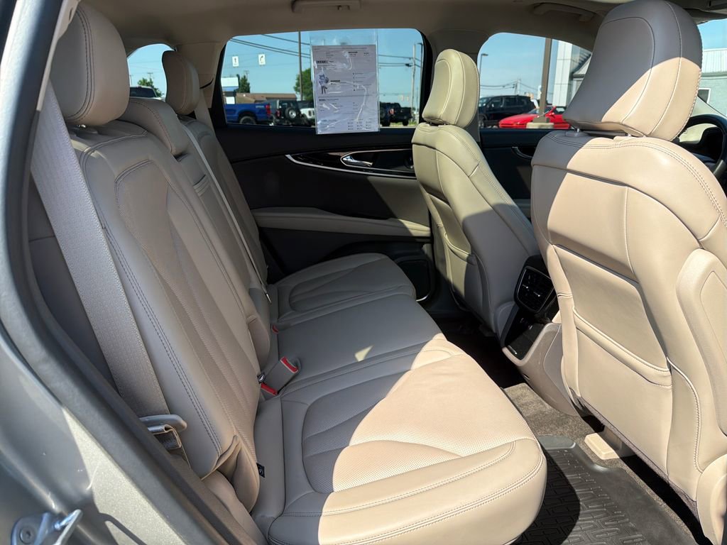 Used 2023 Lincoln Nautilus Reserve w/ Equipment Group 201A AWD/4WD image 22