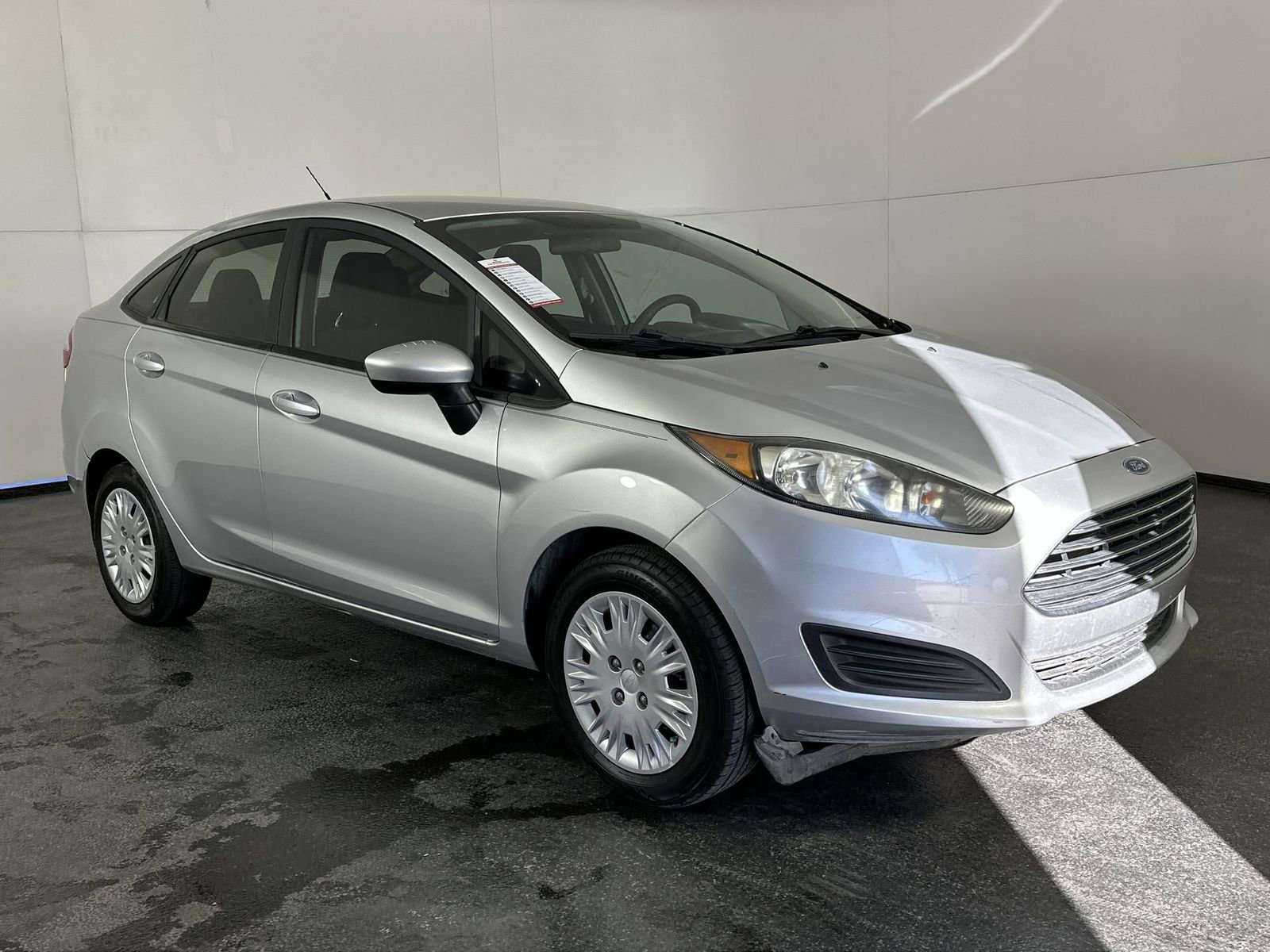 Used 2019 Ford Fiesta S image 2