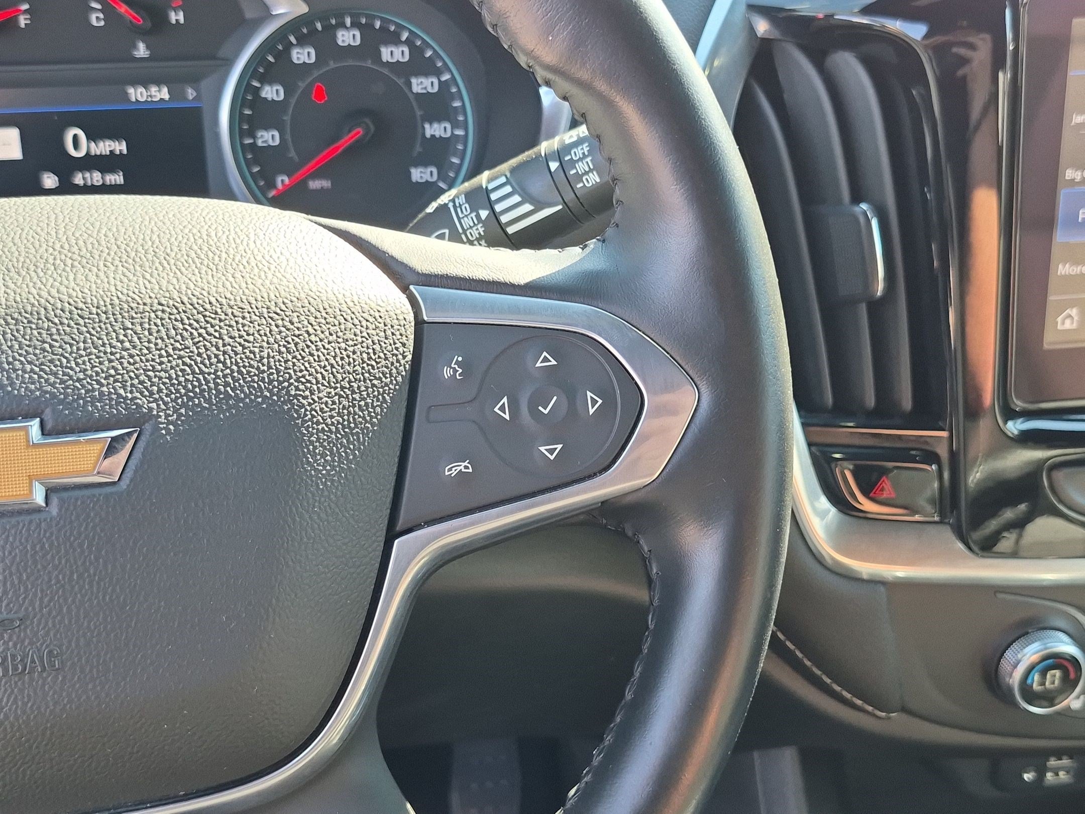 Used 2022 Chevrolet Traverse LT w/ LT Premium Package AWD/4WD image 18