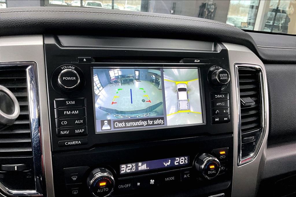 Used 2018 Nissan Titan PRO-4X image 14