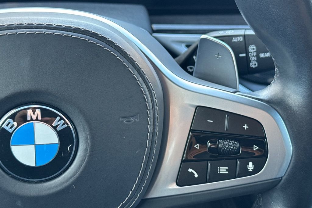 Used 2024 BMW X7 xDrive40i w/ M Sport Package AWD/4WD image 29