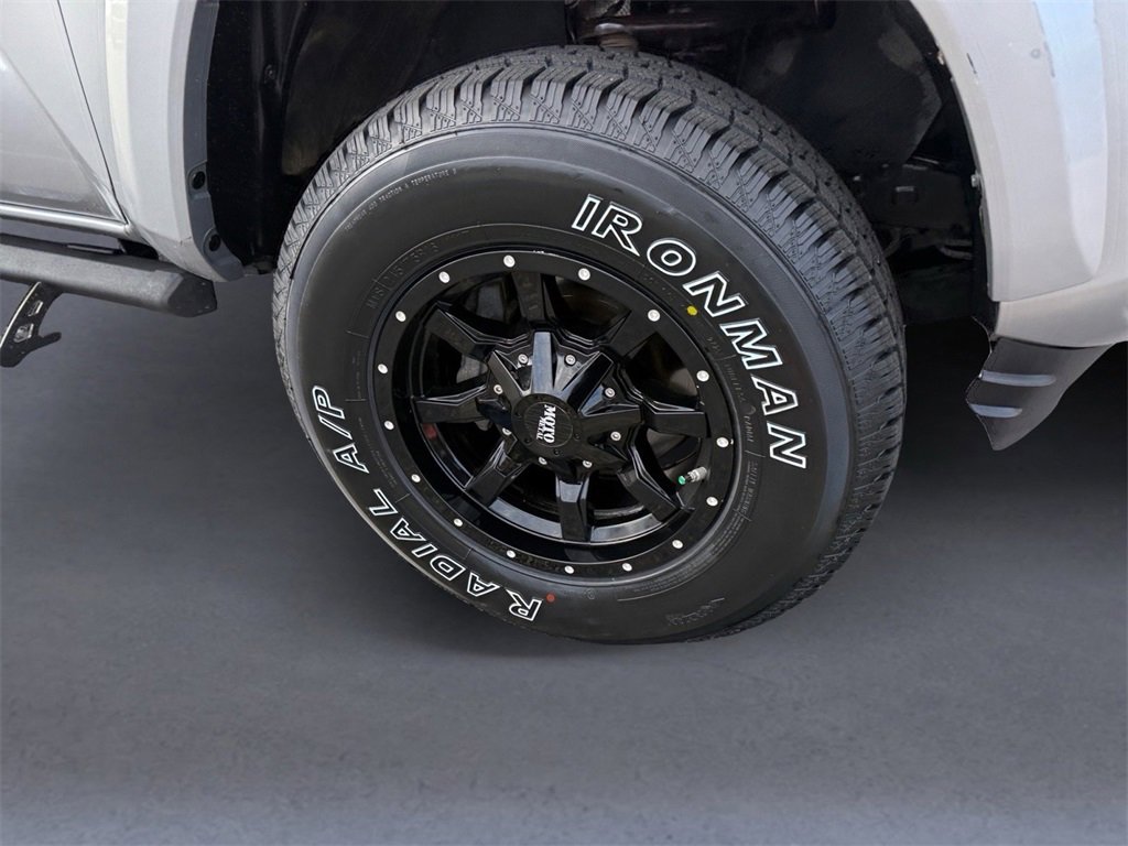 Used 2019 Toyota Tacoma SR5 image 28