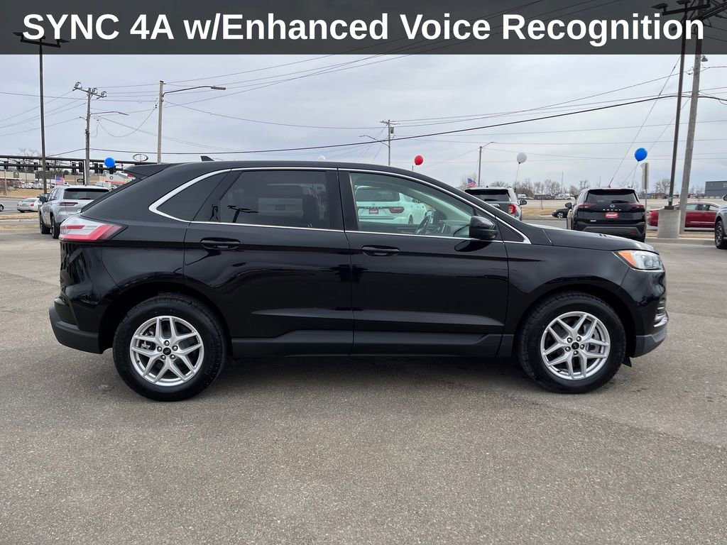 Used 2024 Ford Edge SEL image 8