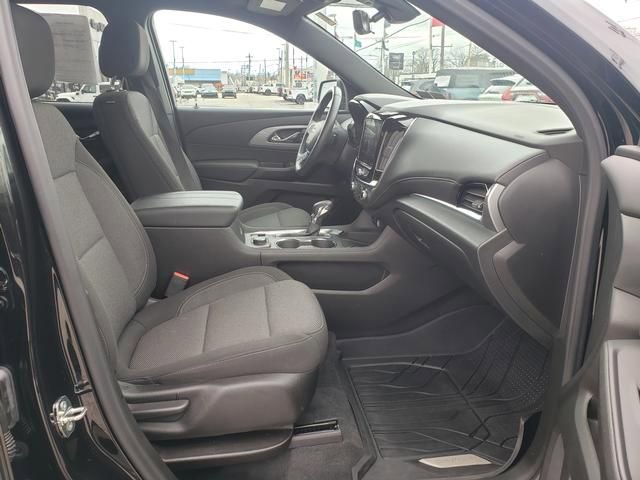 Used 2022 Chevrolet Traverse LT image 18