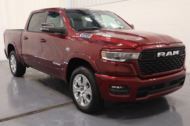 New 2026 RAM 1500 4x4 Crew Cab video 2