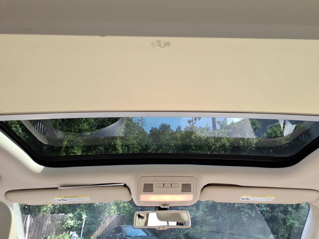 Used 2014 Volkswagen Touareg TDI AWD/4WD image 16