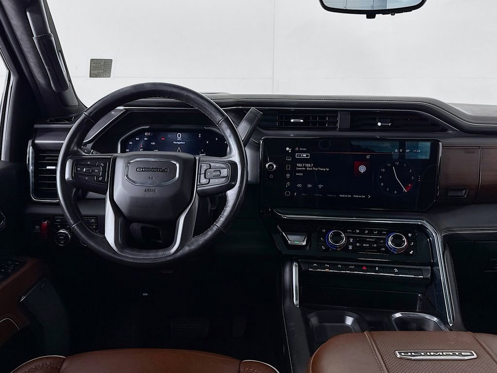 Used 2024 GMC Sierra 3500 Denali Ultimate AWD/4WD image 14