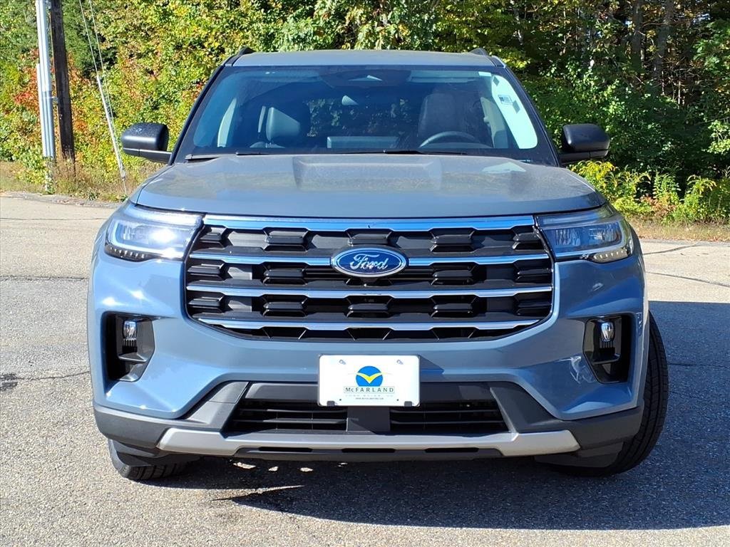 New 2025 Ford Explorer Active image 3