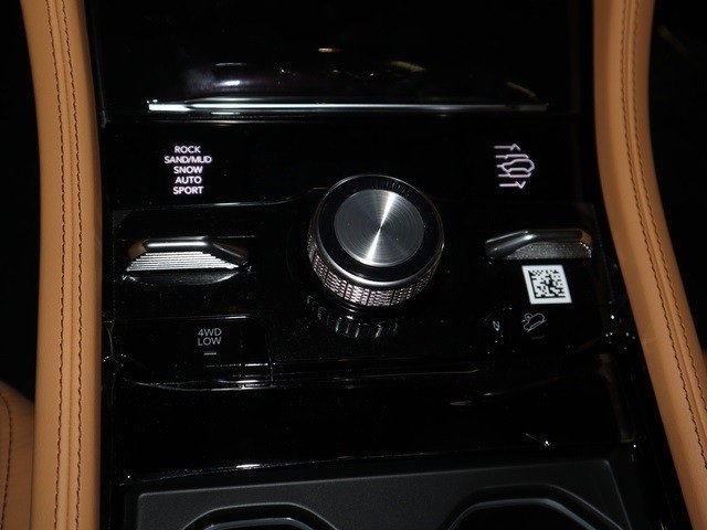 New 2022 Jeep Grand Cherokee Summit image 11