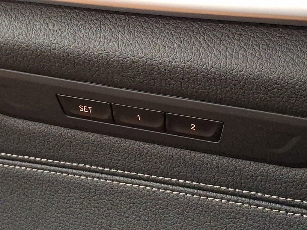 Certified 2023 BMW 540i xDrive 540i xDrive w/ Executive Package image 25