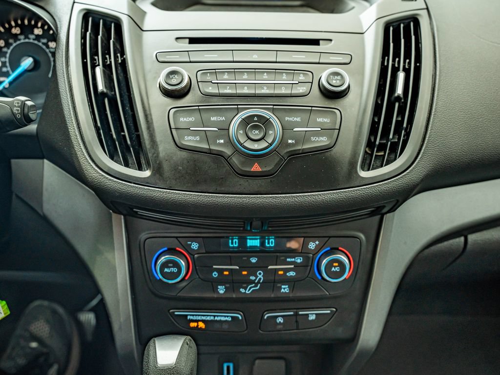 Used 2017 Ford Escape SE FWD image 25
