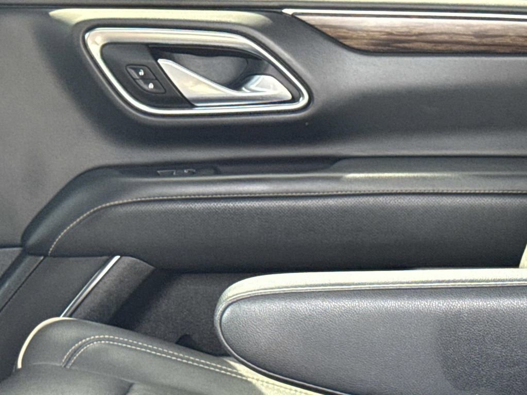 Used 2024 Chevrolet Tahoe Premier RWD image 16