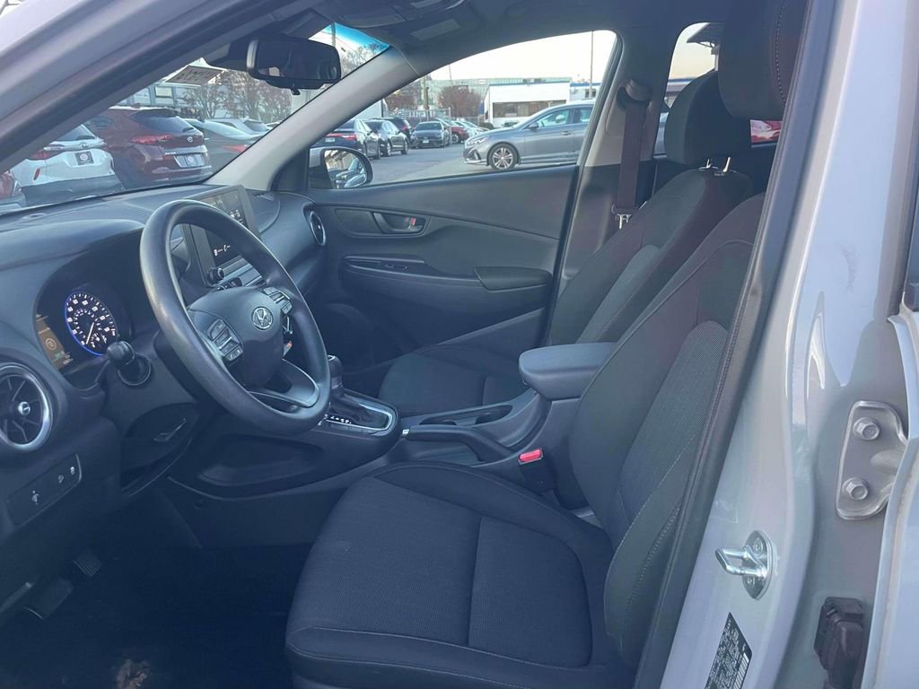 Used 2022 Hyundai Kona SEL image 15
