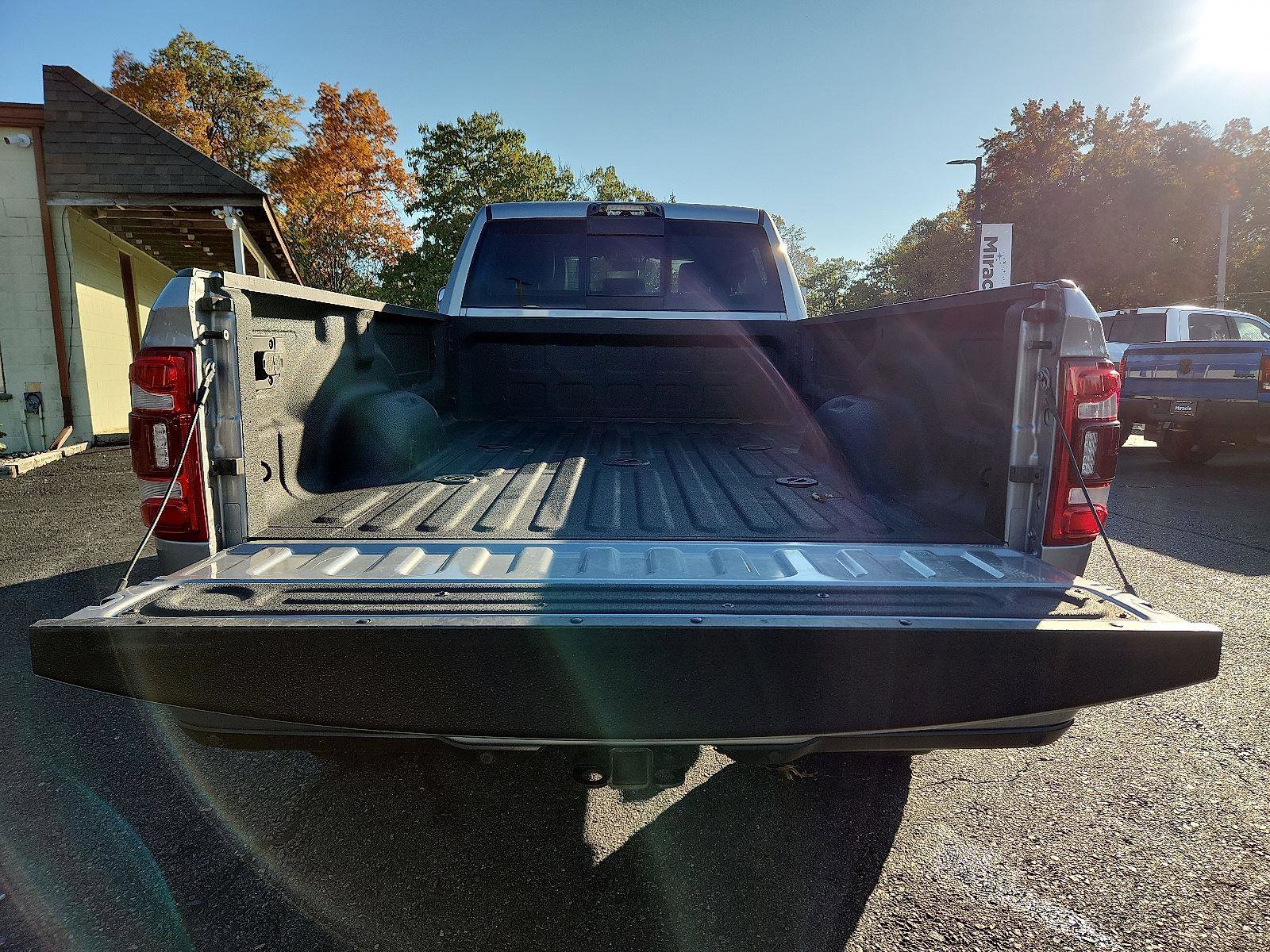 Certified 2022 RAM 3500 Laramie image 27