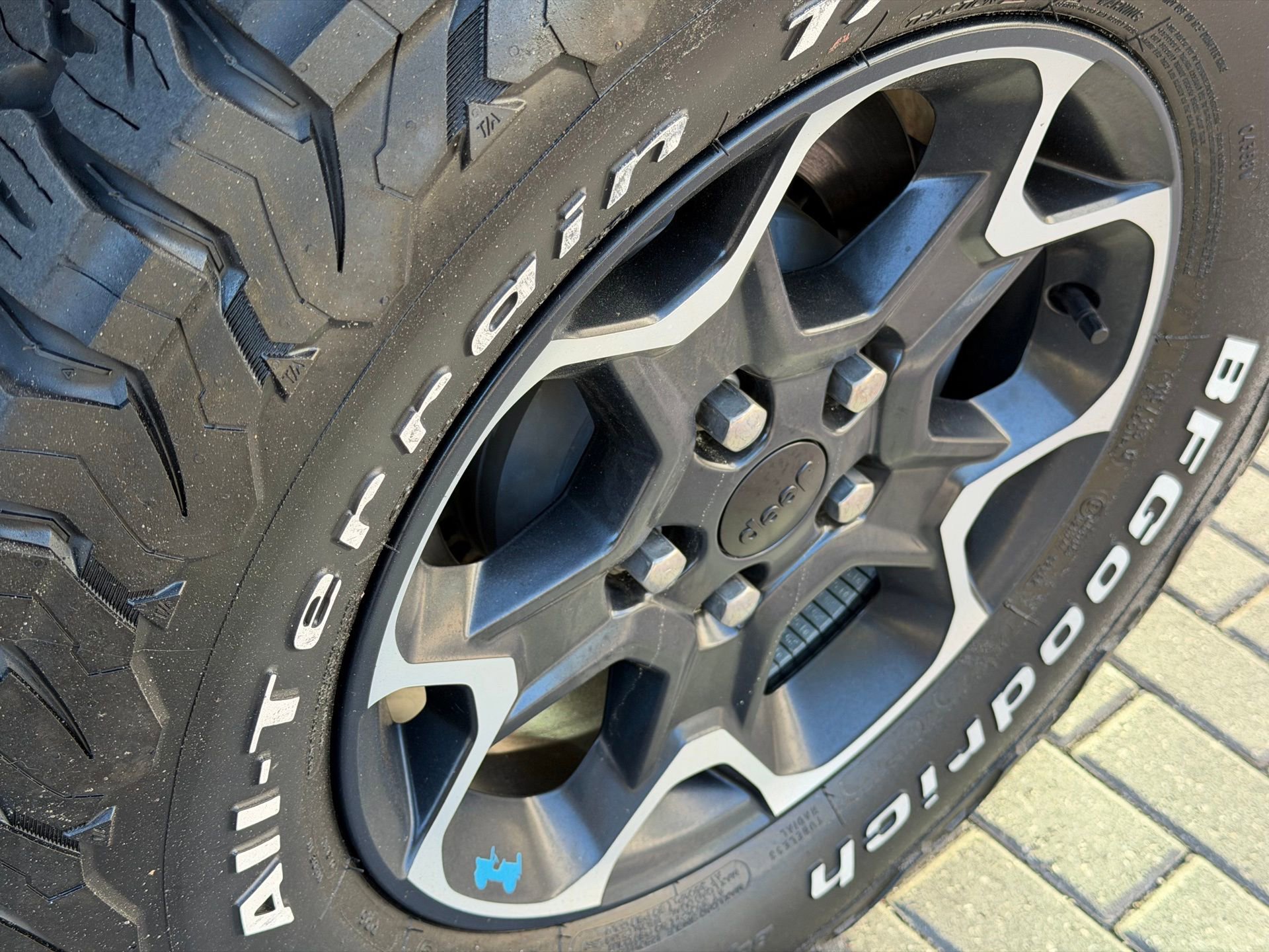 Used 2023 Jeep Wrangler Unlimited Rubicon 4xe image 36