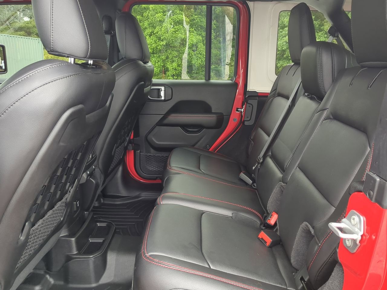 Used 2021 Jeep Wrangler Unlimited Rubicon AWD/4WD image 12