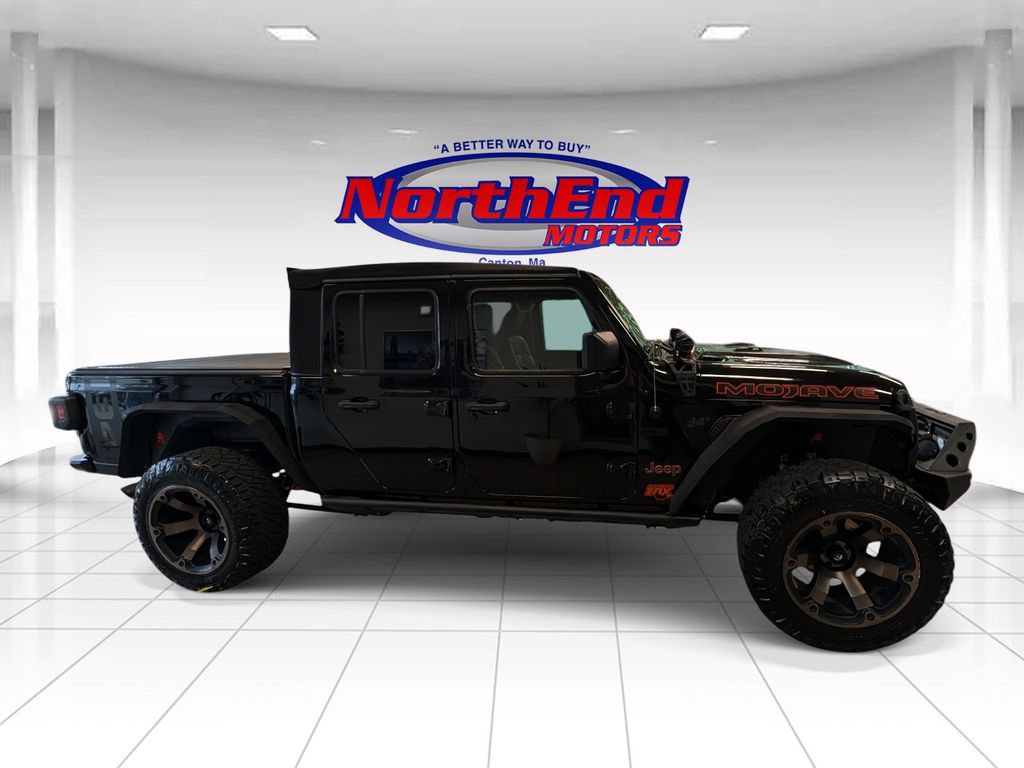 Used 2023 Jeep Gladiator Mojave AWD/4WD image 8