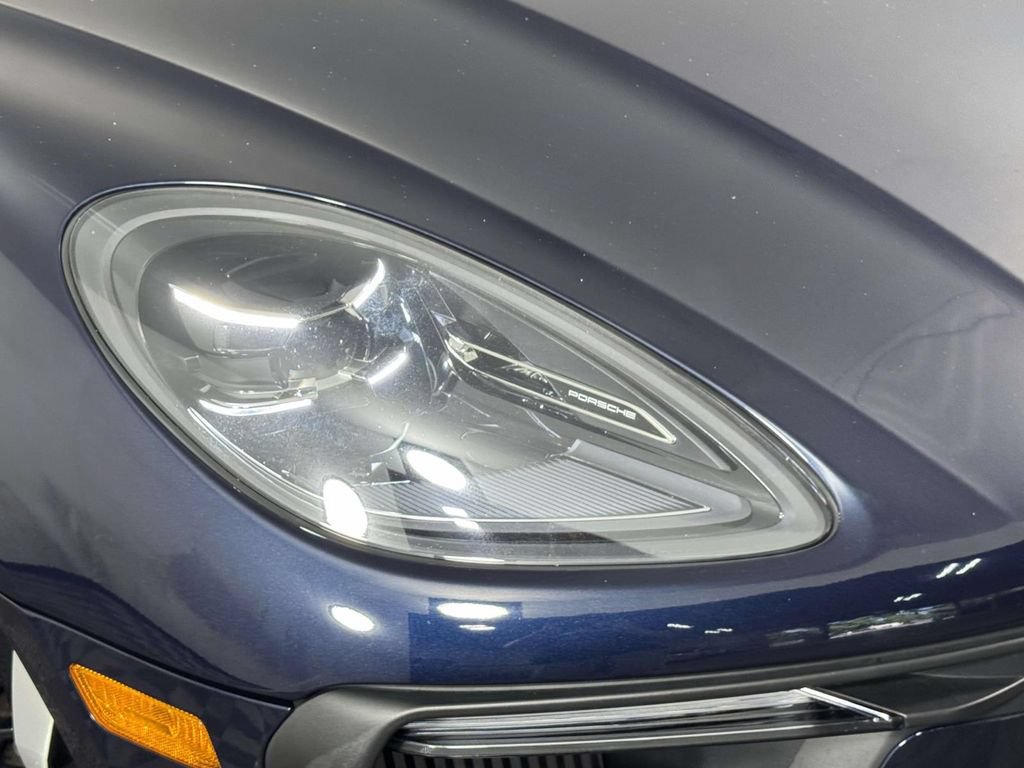 Used 2022 Porsche Macan S AWD/4WD image 15