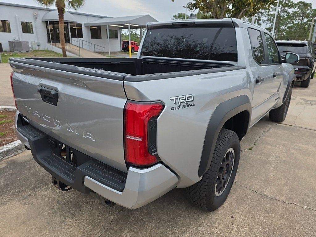 Used 2024 Toyota Tacoma TRD Off-Road image 5
