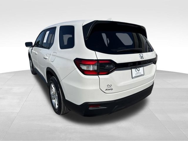 Certified 2023 Honda Pilot LX image 6