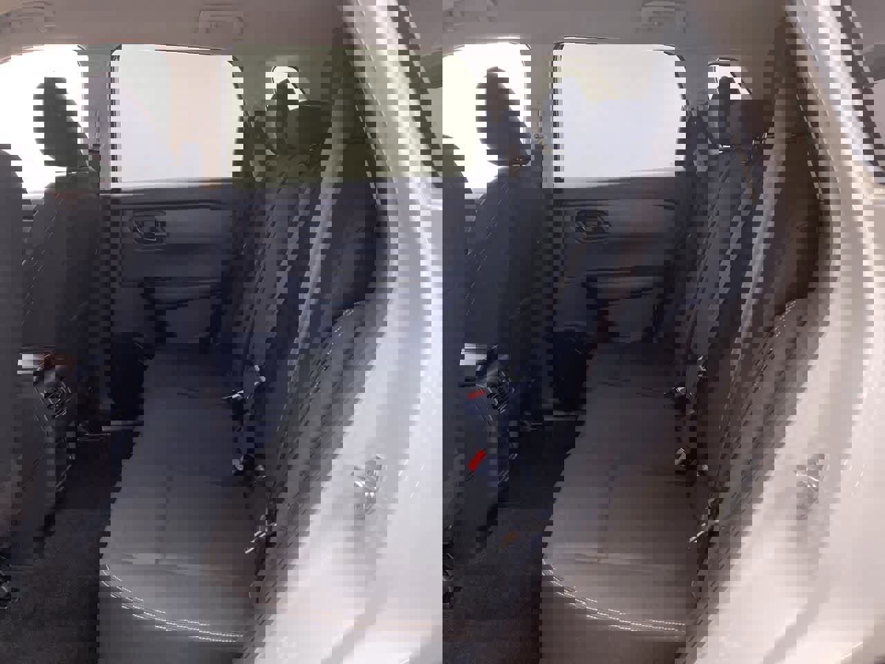 Used 2024 Nissan Rogue S image 16