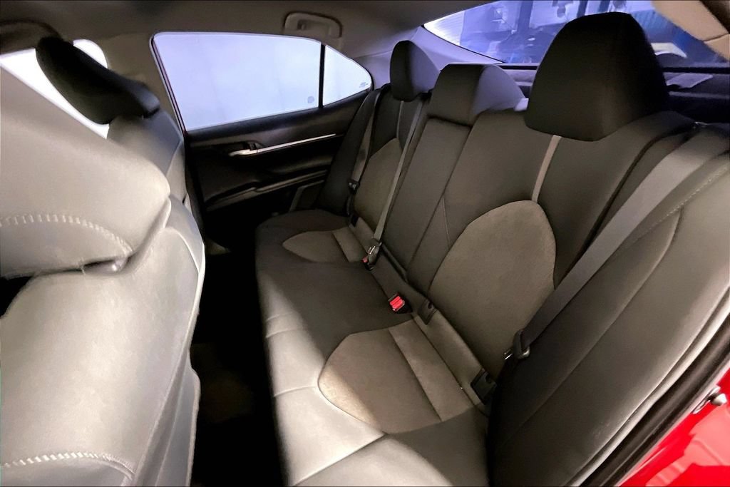 Used 2024 Toyota Camry LE FWD image 31