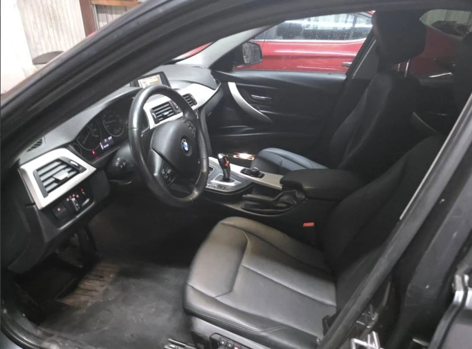 Used 2017 BMW 320i xDrive Sedan AWD/4WD image 7