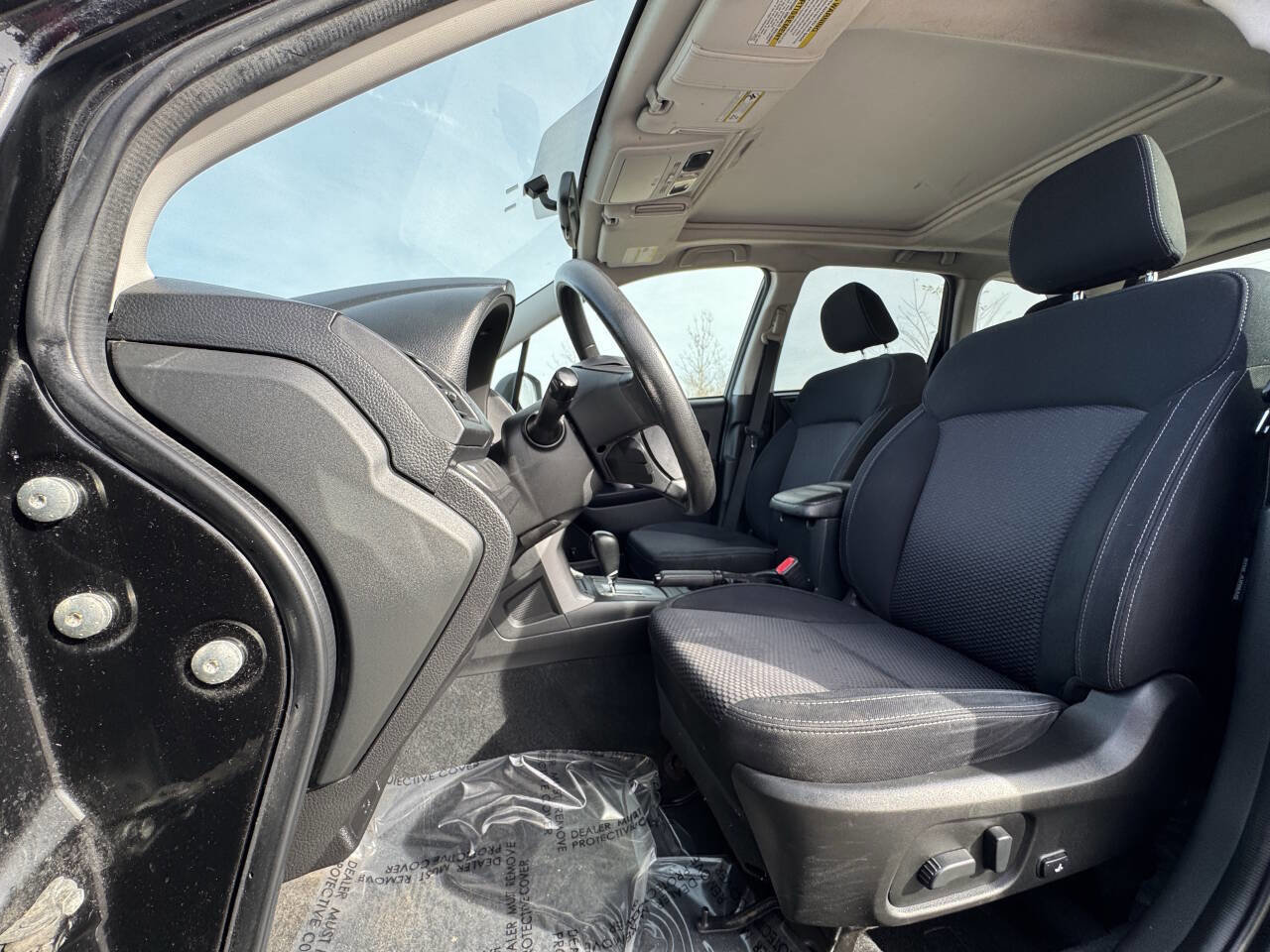 Used 2015 Subaru Forester 2.5i Premium w/ All-Weather Package image 10