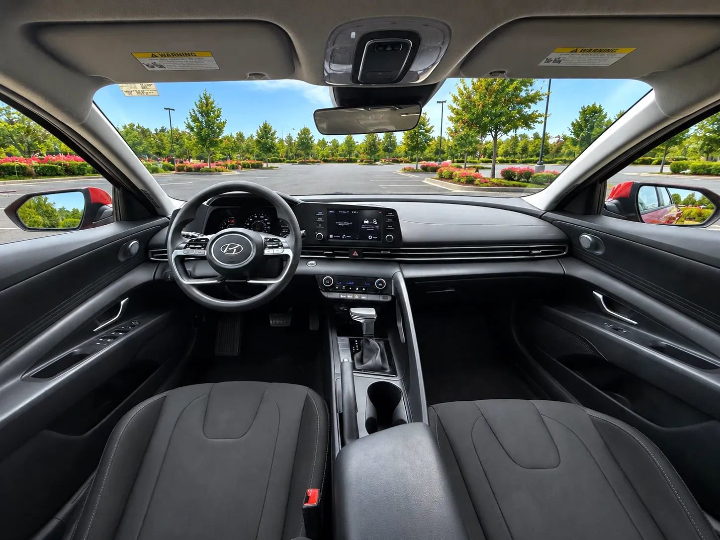 Used 2022 Hyundai Elantra SEL FWD image 10