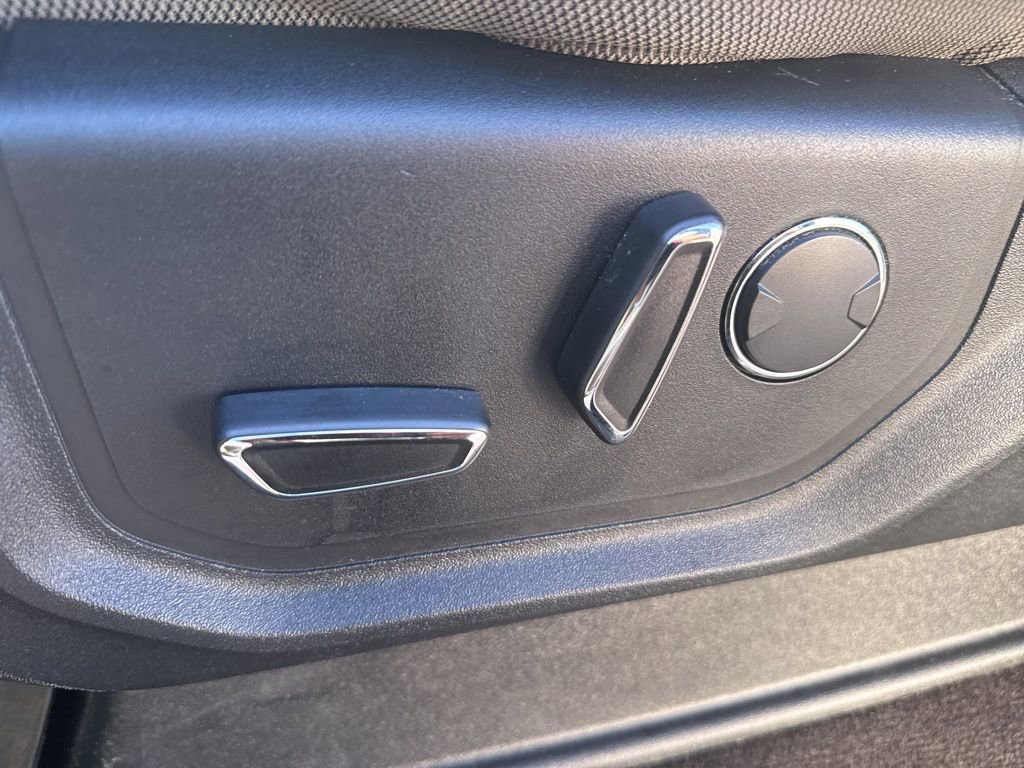 Used 2018 Ford F150 XLT w/ Equipment Group 302A Luxury image 11