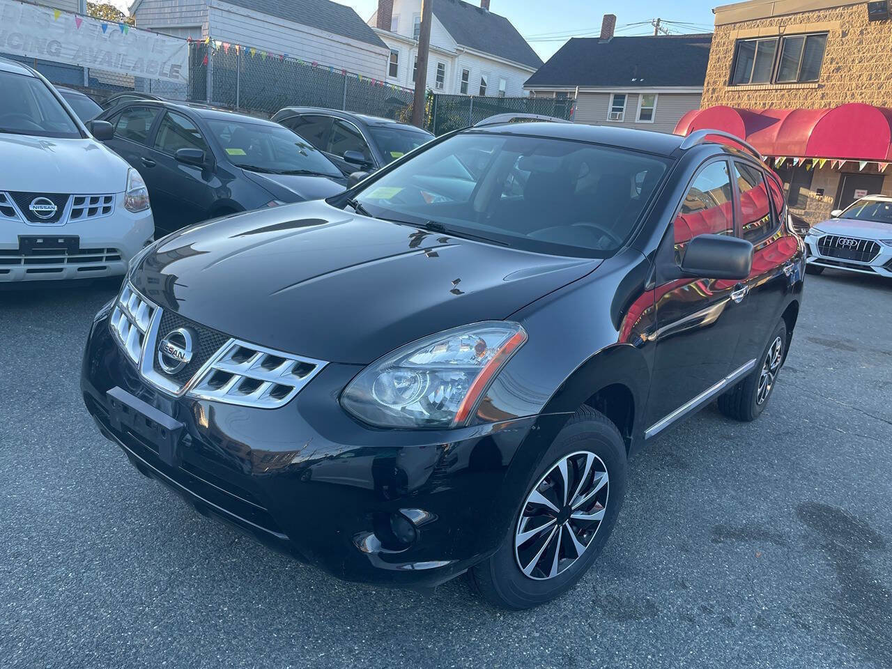 Used 2014 Nissan Rogue S w/ Convenience Package image 2