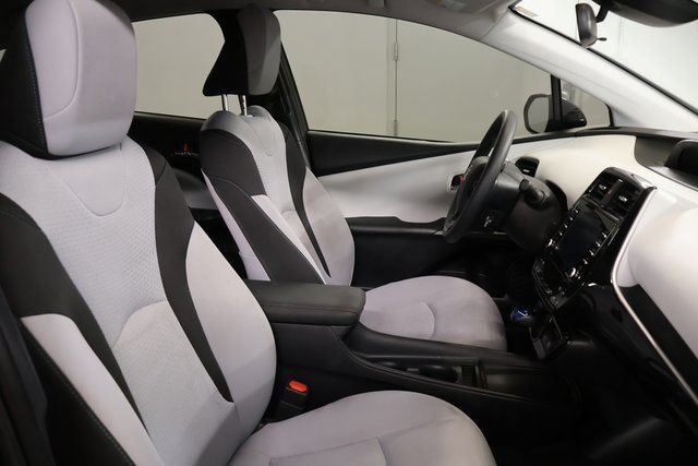 Certified 2021 Toyota Prius LE w/ Carpet Mat Package (TMS) AWD/4WD image 27