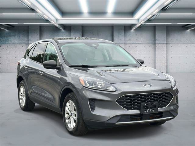 Used 2022 Ford Escape SE w/ Convenience Package AWD/4WD image 2