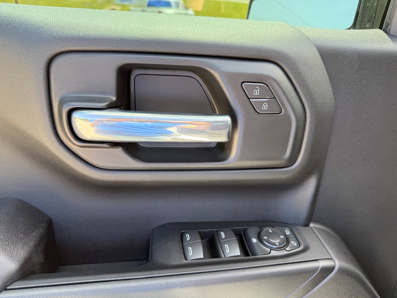 New 2025 Chevrolet Silverado 1500 Custom image 13