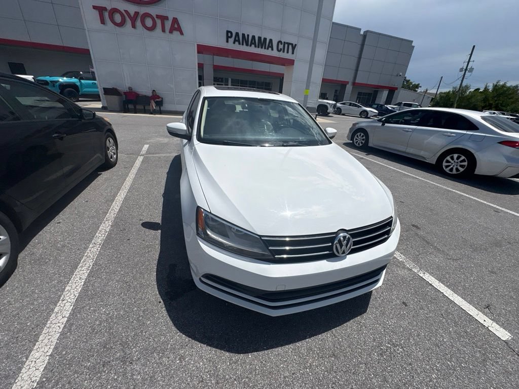 Used 2015 Volkswagen Jetta TDI SE FWD image 10