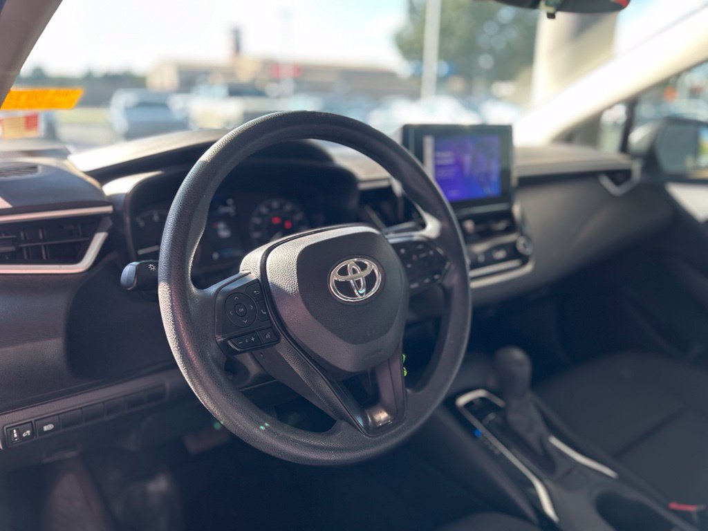 Used 2024 Toyota Corolla LE FWD image 12