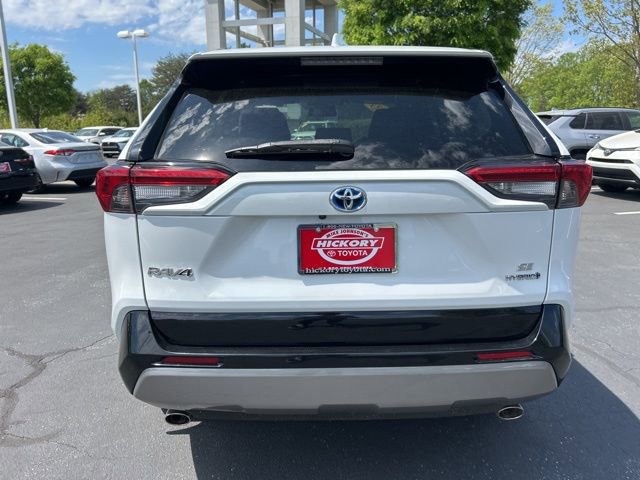 Used 2023 Toyota RAV4 SE image 8