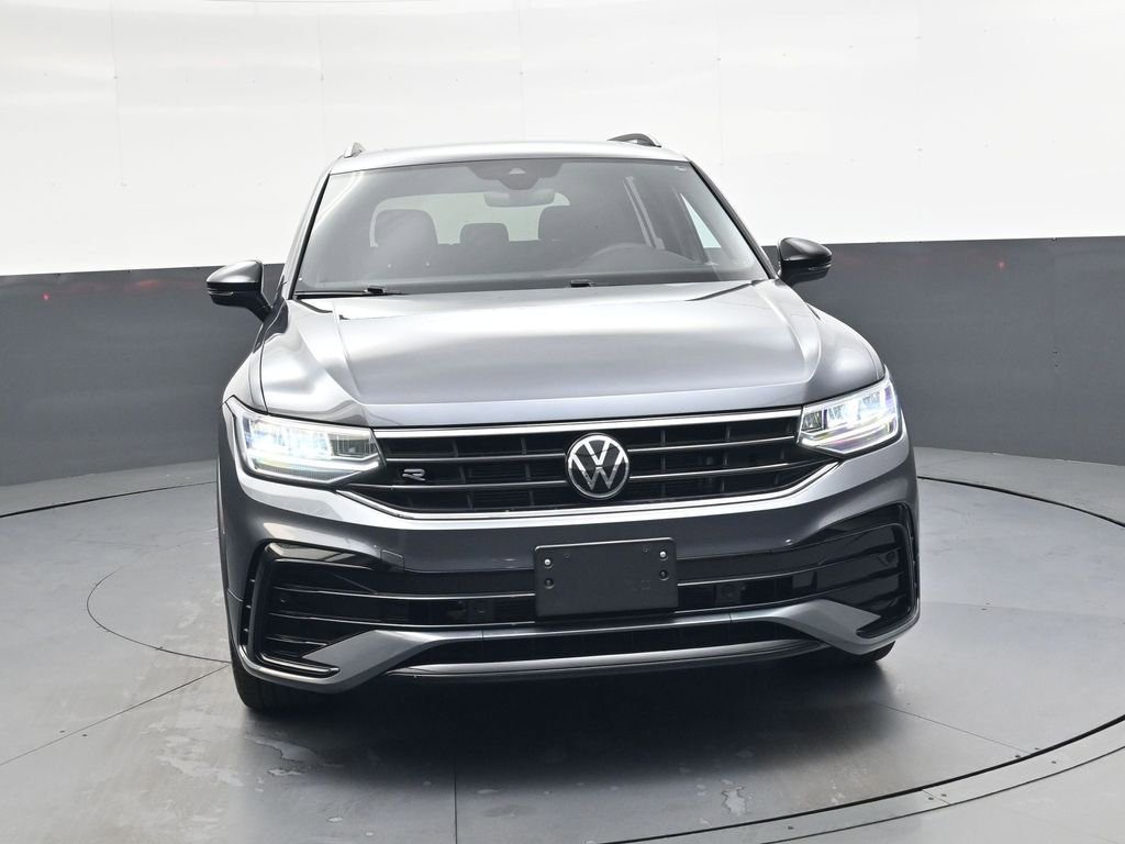 Used 2024 Volkswagen Tiguan SE R-Line image 10