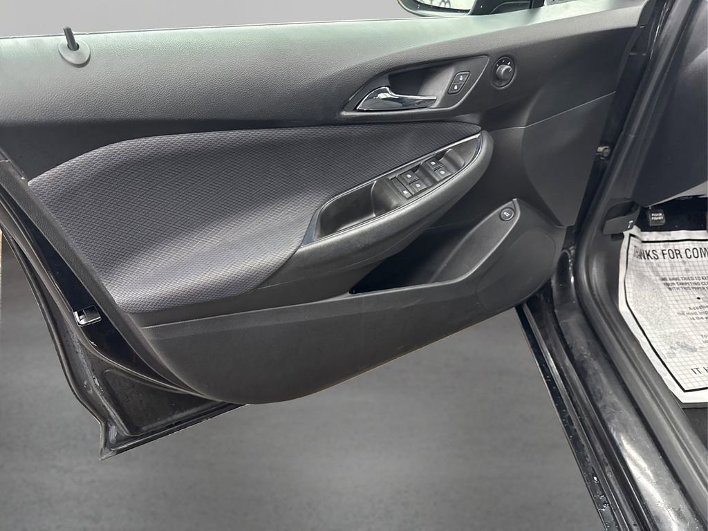 Used 2019 Chevrolet Cruze LS image 23