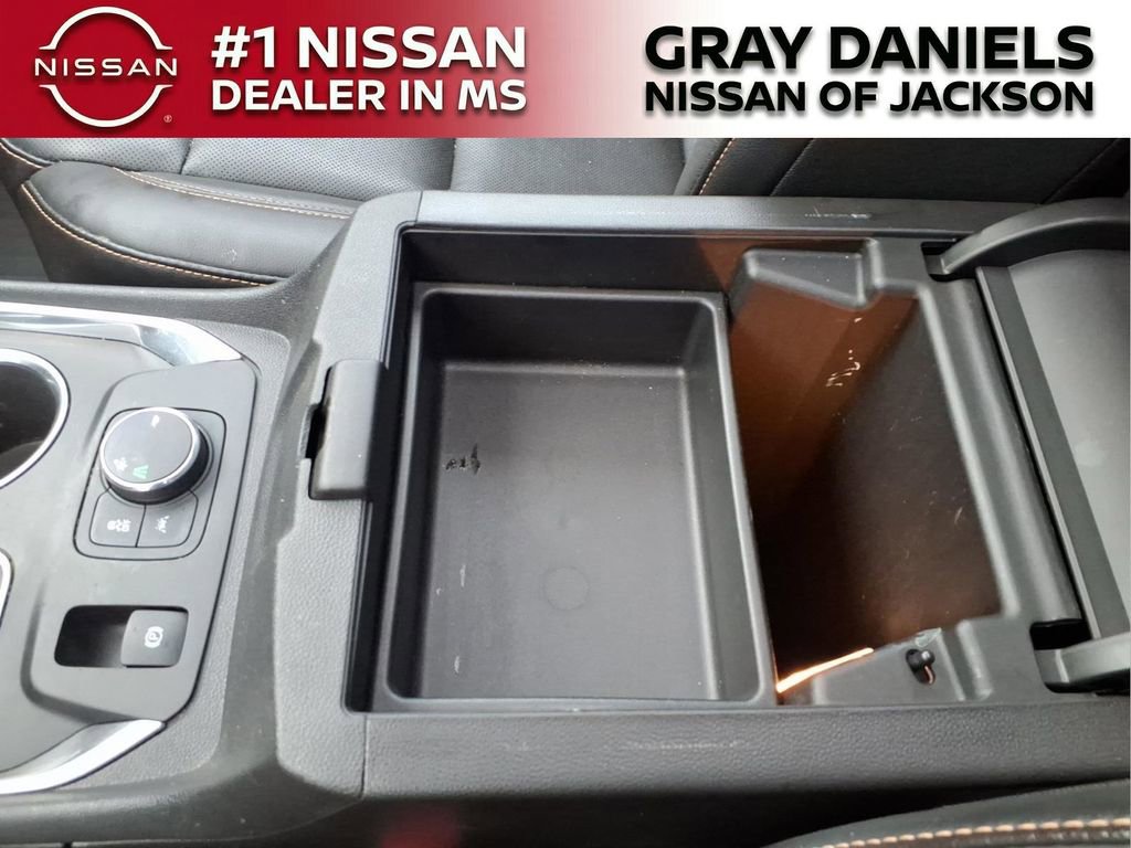 Used 2018 Chevrolet Traverse Premier w/ Redline Edition image 20