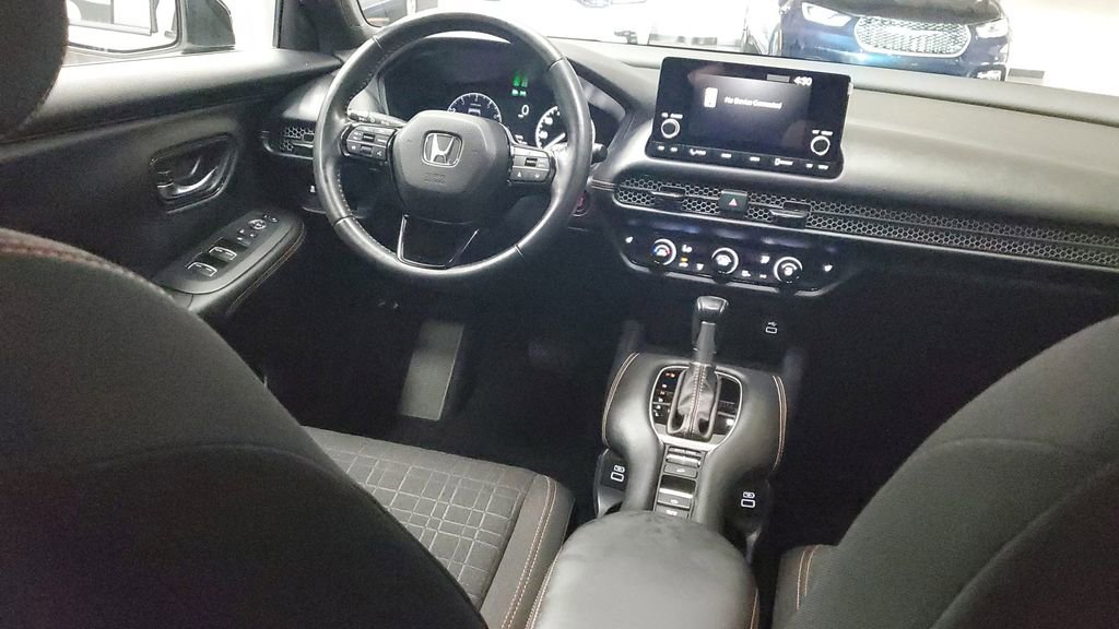 Used 2023 Honda HR-V Sport image 12