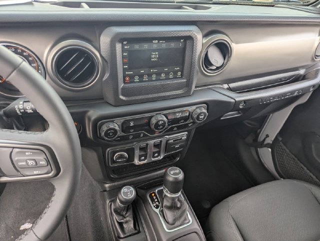 Used 2023 Jeep Wrangler Sport AWD/4WD image 21