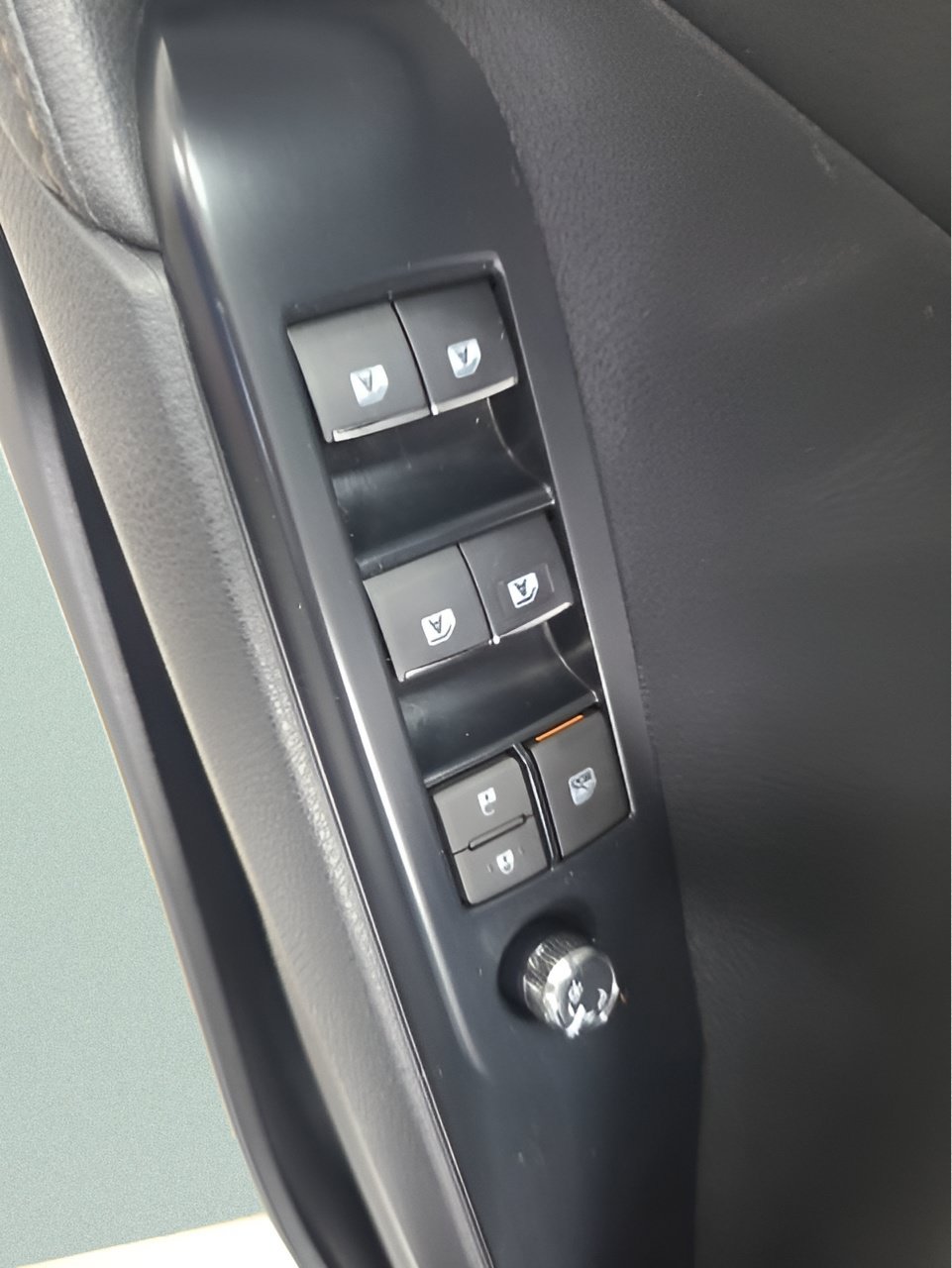 Used 2020 Toyota Camry XLE FWD image 20