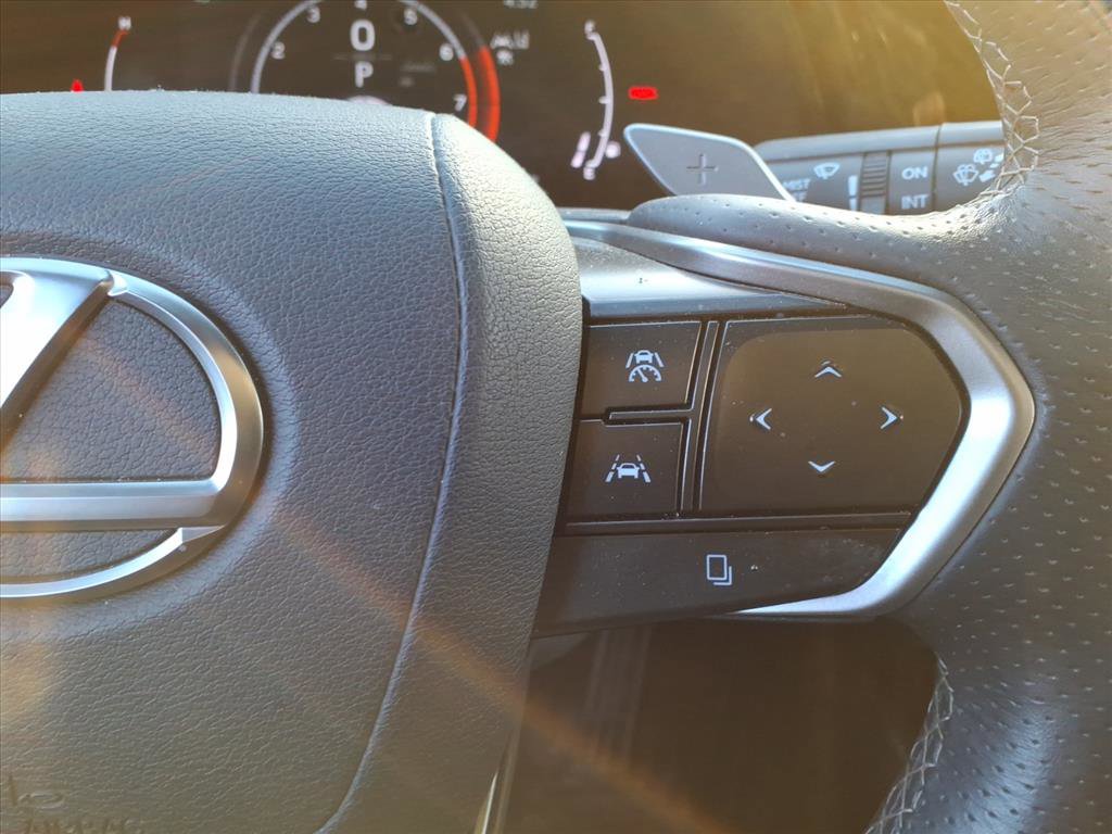 Used 2024 Lexus RX 350 F Sport w/ Technology Package AWD/4WD image 15