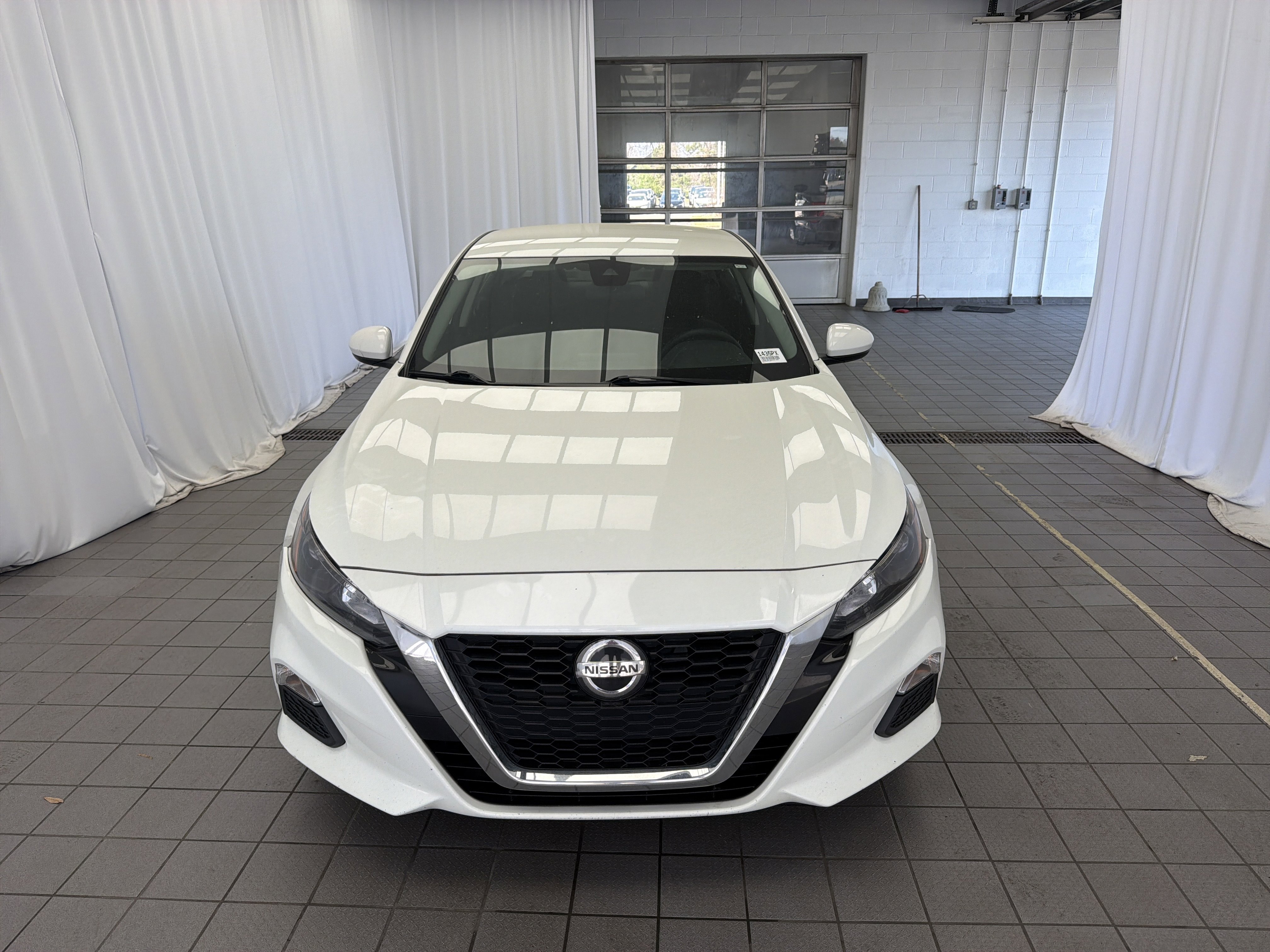Used 2022 Nissan Altima 2.5 S image 2