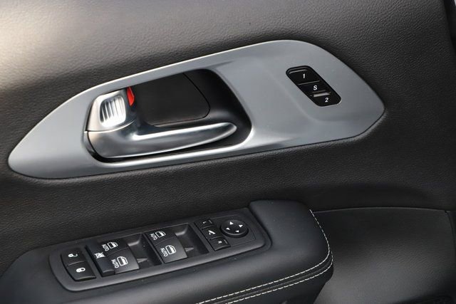 New 2026 Chrysler Pacifica Limited w/ S Appearance Package image 17