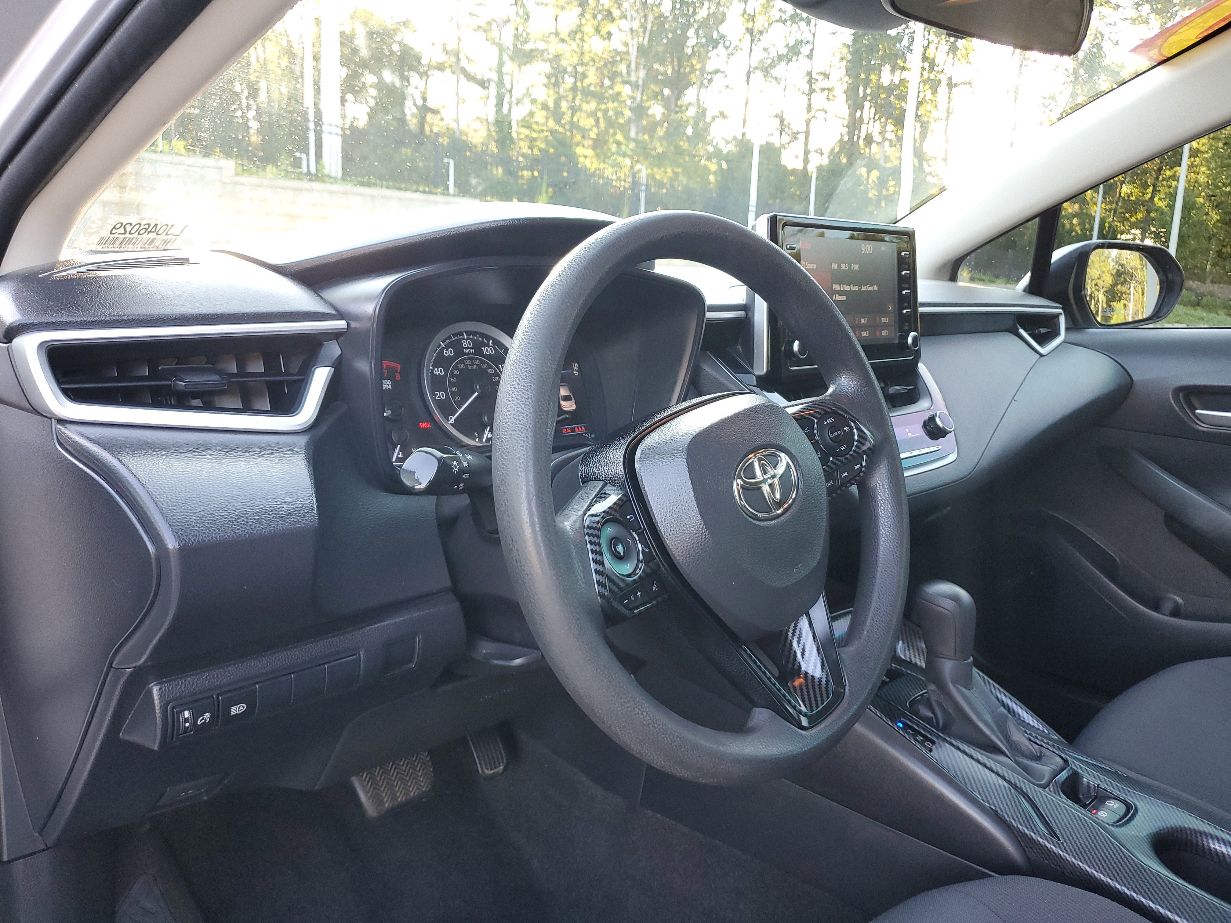 Used 2020 Toyota Corolla LE image 15