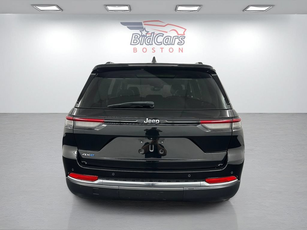 Used 2023 Jeep Grand Cherokee 4WD 4xe image 5