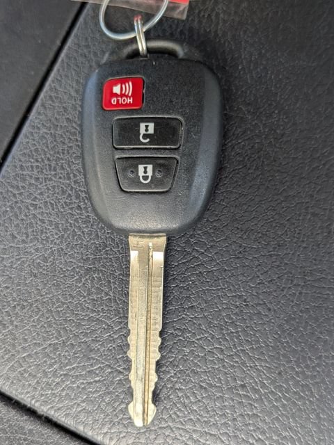 Used 2018 Toyota Tundra SR5 RWD image 25